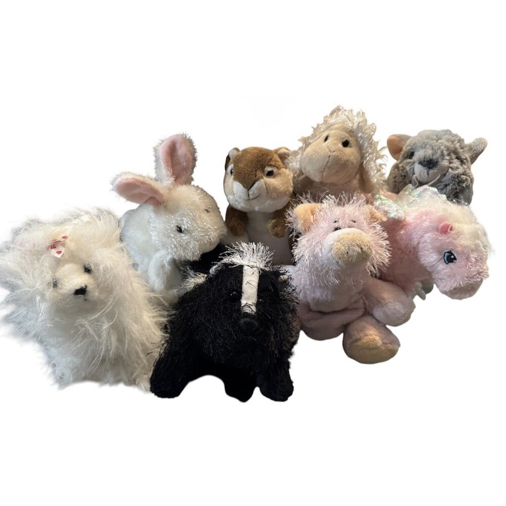 Lot Of 8 Webkinz Chipmunk Unicorn Pig Dog Skunk Bunny Chinchilla
